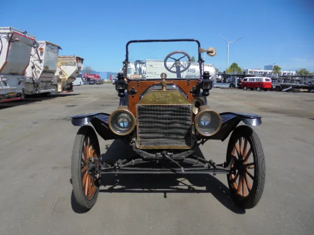 Ford Model T SPEEDSTER - Automobil: slika 2 Ford Model T SPEEDSTER - Automobil: slika 2