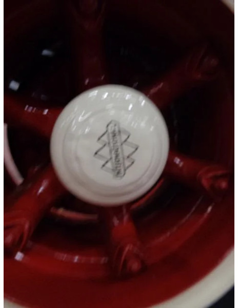 Kamion sa golom šasijom i zatvorenom kabinom International D 30 4 TONNER: slika 12 Kamion sa golom šasijom i zatvorenom kabinom International D 30 4 TONNER: slika 12