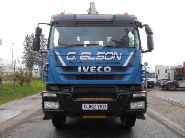 Iveco AD340T36 8X4 - Istovarivač, Kamion sa dizalicom: slika 2 Iveco AD340T36 8X4 - Istovarivač, Kamion sa dizalicom: slika 2