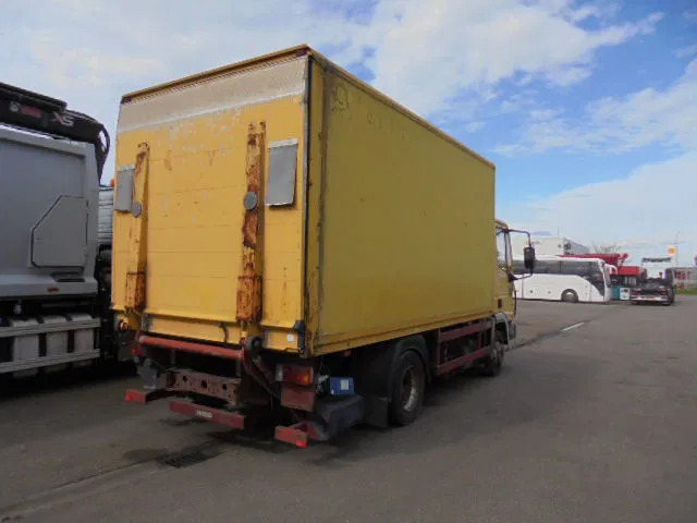 Iveco Eurocargo 75E15 - Kamion sa zatvorenim sandukom: slika 3 Iveco Eurocargo 75E15 - Kamion sa zatvorenim sandukom: slika 3