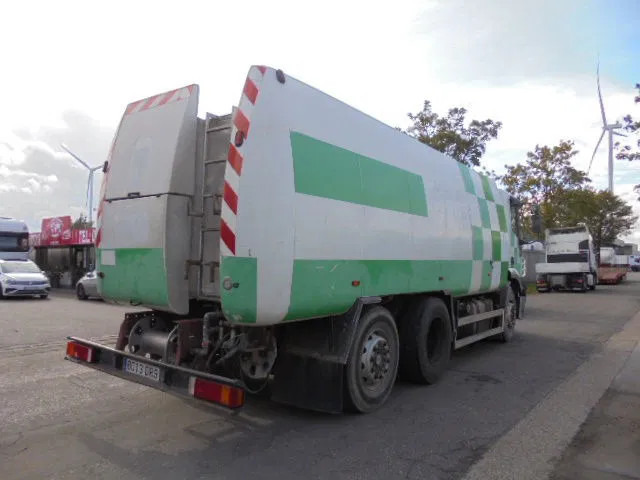 Iveco Stralis 270 WATER TANK - Kamion cisterna: slika 4 Iveco Stralis 270 WATER TANK - Kamion cisterna: slika 4