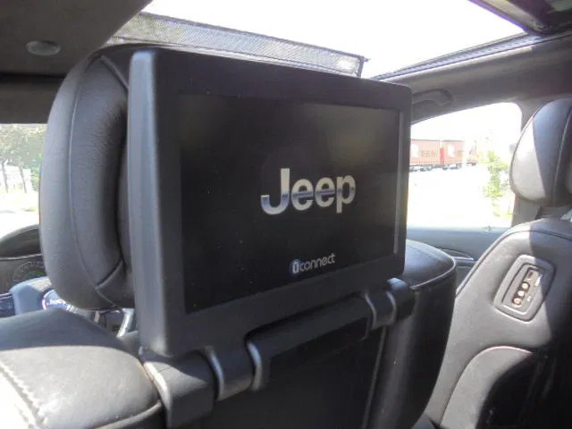 SUVSUV Jeep Grand Cherokee 4X4 SUMMIT EDITION 3.0 LTR V6: slika 9 SUVSUV Jeep Grand Cherokee 4X4 SUMMIT EDITION 3.0 LTR V6: slika 9