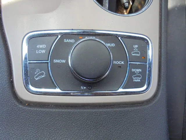 SUVSUV Jeep Grand Cherokee 4X4 SUMMIT EDITION 3.0 LTR V6: slika 18 SUVSUV Jeep Grand Cherokee 4X4 SUMMIT EDITION 3.0 LTR V6: slika 18