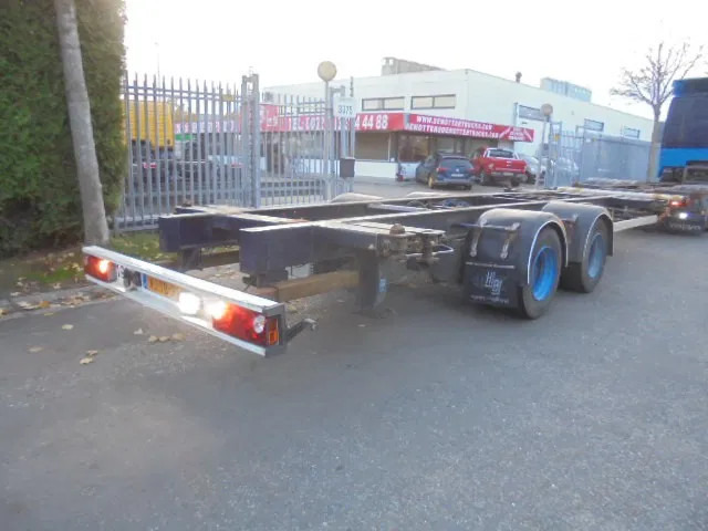 Kögel YWE 18 - Prikolica za prevoz kontejnera/ Prikolica sa promenjivim sandukom: slika 4 Kögel YWE 18 - Prikolica za prevoz kontejnera/ Prikolica sa promenjivim sandukom: slika 4