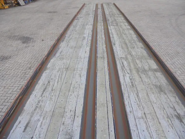 LAG 0-3-39 - Plato poluprikolica: slika 4 LAG 0-3-39 - Plato poluprikolica: slika 4