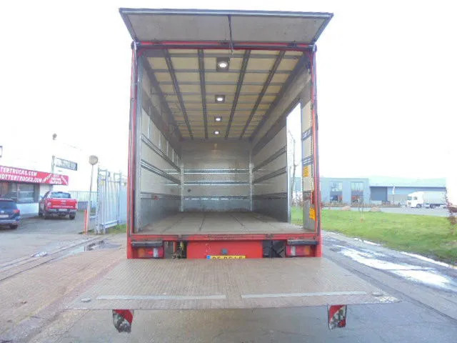 MAN TGM 12-250 NL TRUCK - Kamion sa zatvorenim sandukom: slika 5 MAN TGM 12-250 NL TRUCK - Kamion sa zatvorenim sandukom: slika 5