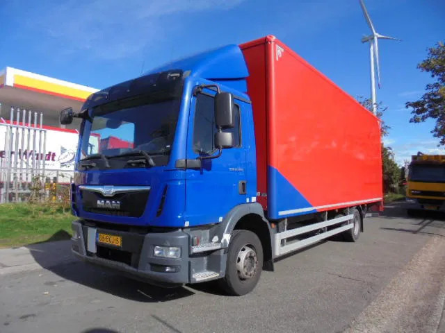 MAN TGM 12.250 NL TRUCK - Kamion sa zatvorenim sandukom: slika 1 MAN TGM 12.250 NL TRUCK - Kamion sa zatvorenim sandukom: slika 1
