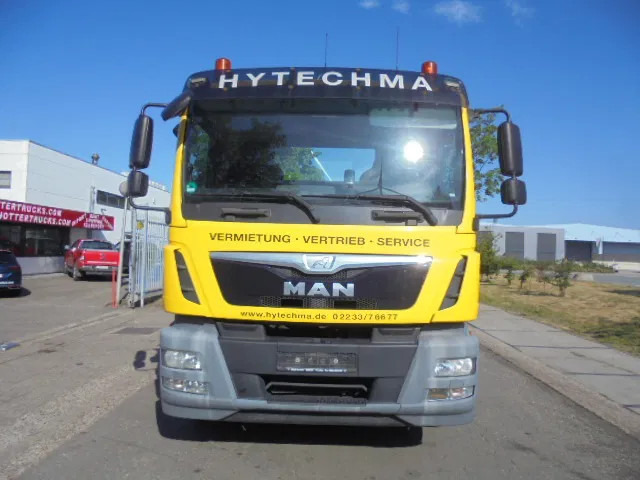 MAN TGM 18.340 - Kamion za prevoz automobila: slika 2 MAN TGM 18.340 - Kamion za prevoz automobila: slika 2