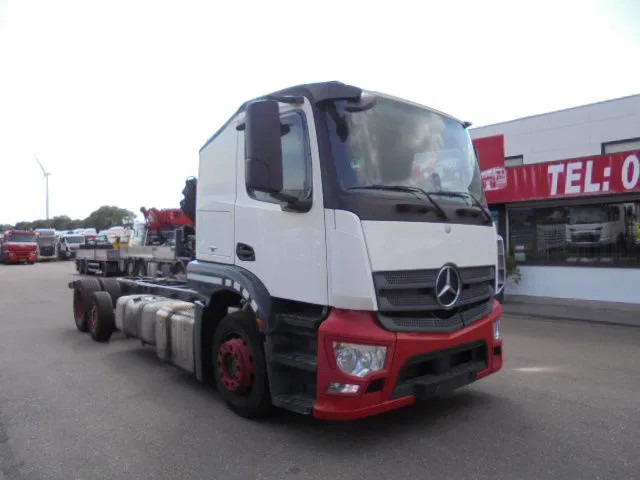 Mercedes-Benz ACTROS 2340 6X2 - Kamion za prevoz automobila: slika 3 Mercedes-Benz ACTROS 2340 6X2 - Kamion za prevoz automobila: slika 3
