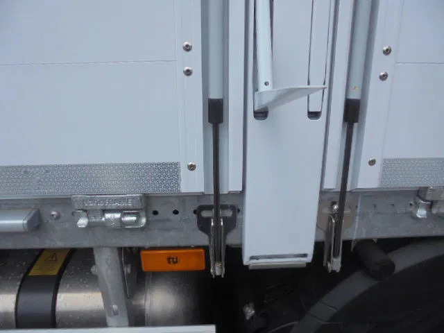 Kamion sa dizalicom novi Mercedes-Benz Arocs 2545 + RETARDER 6X2 NEW /DEMO: slika 19 Kamion sa dizalicom novi Mercedes-Benz Arocs 2545 + RETARDER 6X2 NEW /DEMO: slika 19