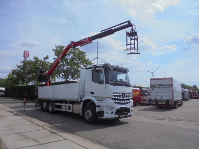 Mercedes-Benz Arocs 2545 + RETARDER 6X2 NEW /DEMO - Kamion sa dizalicom: slika 2 Mercedes-Benz Arocs 2545 + RETARDER 6X2 NEW /DEMO - Kamion sa dizalicom: slika 2