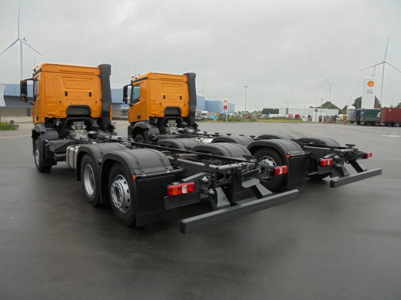 Mercedes-Benz Arocs 2848 6X2 NEW DEMO - Kamion sa golom šasijom i zatvorenom kabinom: slika 5 Mercedes-Benz Arocs 2848 6X2 NEW DEMO - Kamion sa golom šasijom i zatvorenom kabinom: slika 5