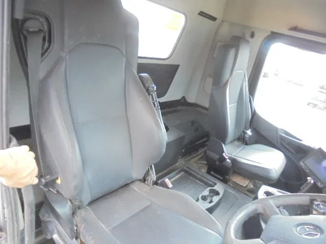 Mercedes-Benz Arocs 3340 8X4 Mercedes-Benz Arocs 3340 8X4: slika 14 Mercedes-Benz Arocs 3340 8X4 Mercedes-Benz Arocs 3340 8X4: slika 14