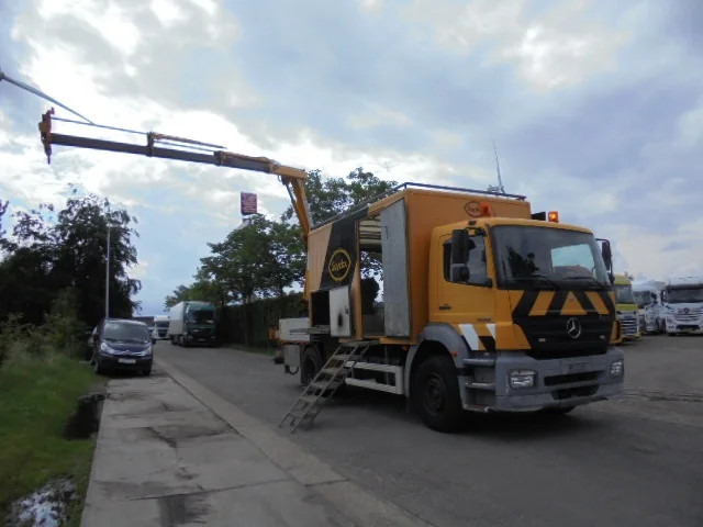 Mercedes-Benz Axor 1828 - Kamion sa dizalicom: slika 3 Mercedes-Benz Axor 1828 - Kamion sa dizalicom: slika 3