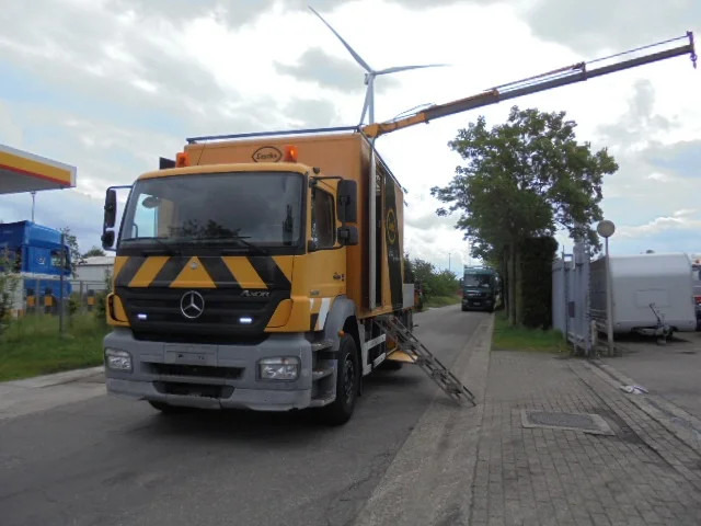 Mercedes-Benz Axor 1828 - Kamion sa dizalicom: slika 1 Mercedes-Benz Axor 1828 - Kamion sa dizalicom: slika 1