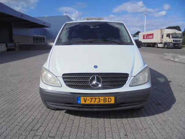 Mercedes-Benz Vito 110 - Mali kombi, Dostavno vozilo sa duplom kabinom: slika 2 Mercedes-Benz Vito 110 - Mali kombi, Dostavno vozilo sa duplom kabinom: slika 2