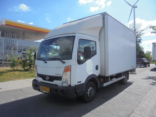 Nissan Cabstar 35.14 - Dostavno vozilo sa zatvorenim sandukom: slika 1 Nissan Cabstar 35.14 - Dostavno vozilo sa zatvorenim sandukom: slika 1