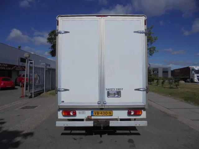 Nissan Cabstar 35.14 - Dostavno vozilo sa zatvorenim sandukom: slika 5 Nissan Cabstar 35.14 - Dostavno vozilo sa zatvorenim sandukom: slika 5