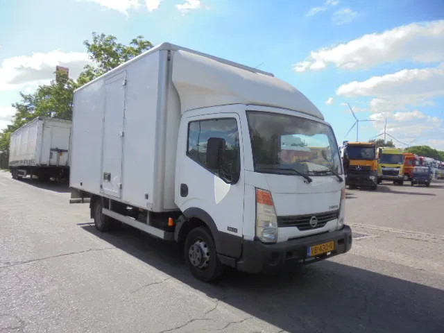 Nissan Cabstar 35.14 - Dostavno vozilo sa zatvorenim sandukom: slika 3 Nissan Cabstar 35.14 - Dostavno vozilo sa zatvorenim sandukom: slika 3