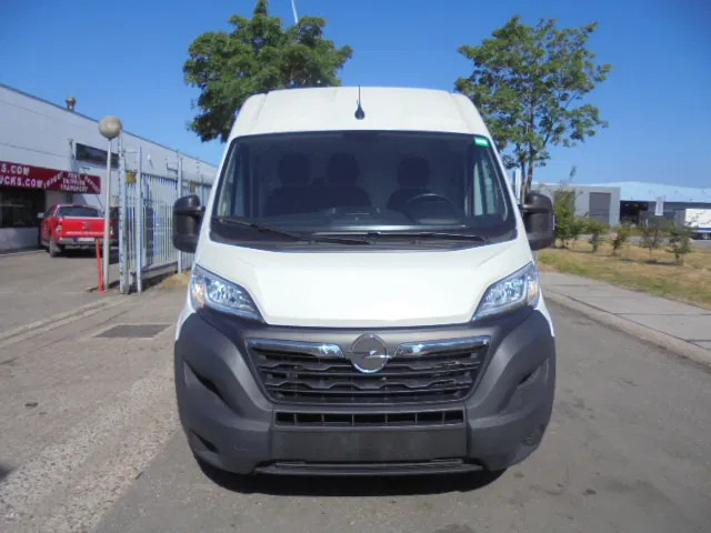 Opel Movano L3H2 2.2L BLUE HDI 140 - Furgon: slika 2 Opel Movano L3H2 2.2L BLUE HDI 140 - Furgon: slika 2