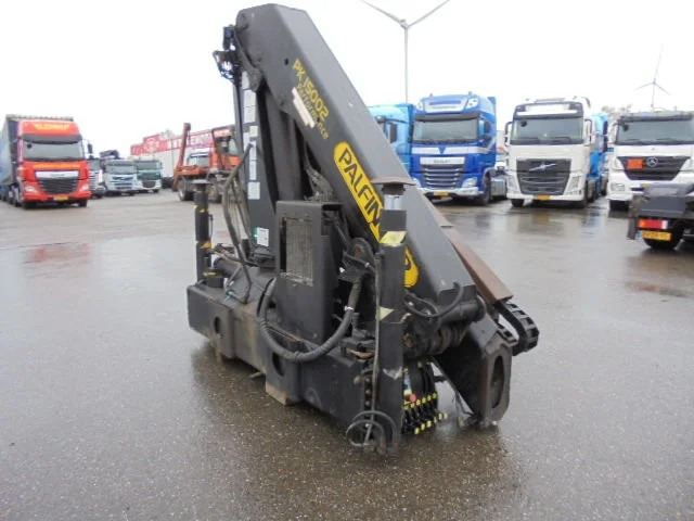 Palfinger PK 15002 - Platforma: slika 2 Palfinger PK 15002 - Platforma: slika 2