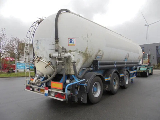 SPITZER SK 50 CAL - Poluprikolica cisterna: slika 4 SPITZER SK 50 CAL - Poluprikolica cisterna: slika 4