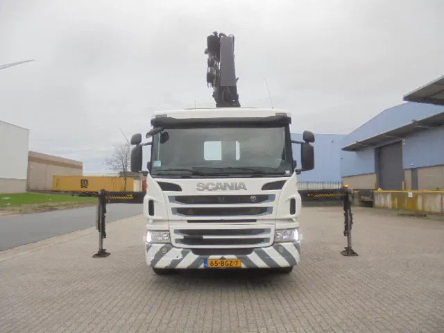 Scania P370 8X2 HAAK + KRAAN NL TRUCK LOW KM - Kamion sa hidrauličnom kukom, Kamion sa dizalicom: slika 5 Scania P370 8X2 HAAK + KRAAN NL TRUCK LOW KM - Kamion sa hidrauličnom kukom, Kamion sa dizalicom: slika 5