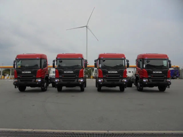 Scania P450 XT 4X4 NIEUW - DEMO - Kamion sa golom šasijom i zatvorenom kabinom: slika 2 Scania P450 XT 4X4 NIEUW - DEMO - Kamion sa golom šasijom i zatvorenom kabinom: slika 2