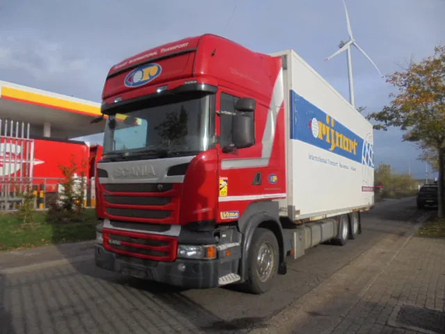 Scania R400 6X2 RETARDER - Kamion sa zatvorenim sandukom: slika 1 Scania R400 6X2 RETARDER - Kamion sa zatvorenim sandukom: slika 1