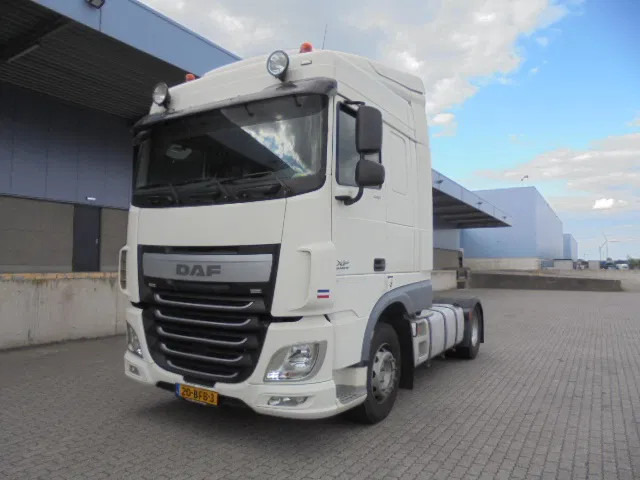 DAF XF 440 NL TRUCK - Tegljač: slika 1 DAF XF 440 NL TRUCK - Tegljač: slika 1