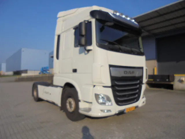 DAF XF 450 - Tegljač: slika 3 DAF XF 450 - Tegljač: slika 3