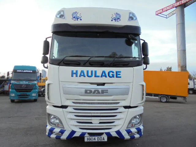 DAF XF 460 6X2 RHD - Tegljač: slika 2 DAF XF 460 6X2 RHD - Tegljač: slika 2