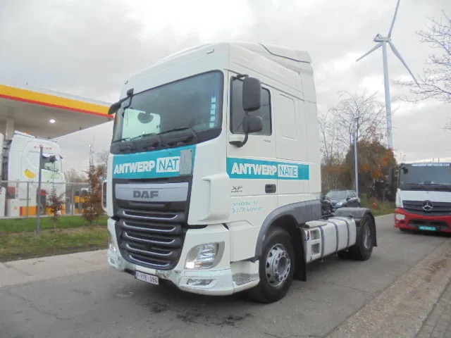 DAF XF 460 SPACECAB - Tegljač: slika 1 DAF XF 460 SPACECAB - Tegljač: slika 1