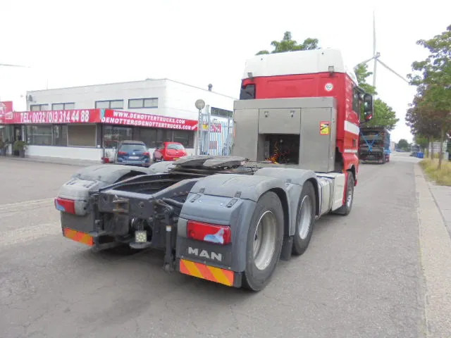 MAN TGX 33.480 6X4 Manual Gearbox Retarder - Tegljač: slika 4 MAN TGX 33.480 6X4 Manual Gearbox Retarder - Tegljač: slika 4