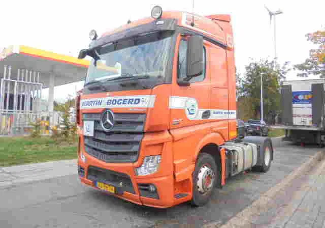 Mercedes-Benz Actros 1842 APK 06-2026 - Tegljač: slika 1 Mercedes-Benz Actros 1842 APK 06-2026 - Tegljač: slika 1
