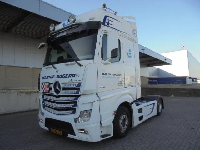 Mercedes-Benz Actros 1842 LS NL TRUCK - Tegljač: slika 1 Mercedes-Benz Actros 1842 LS NL TRUCK - Tegljač: slika 1