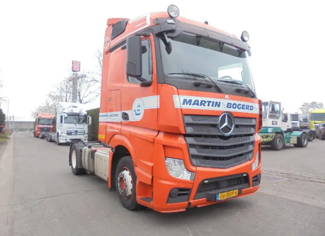Mercedes-Benz Actros 1842 LS NL TRUCK - Tegljač: slika 3 Mercedes-Benz Actros 1842 LS NL TRUCK - Tegljač: slika 3
