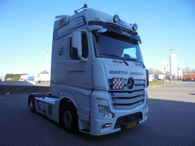 Mercedes-Benz Actros 1842 LS NL TRUCK - Tegljač: slika 3 Mercedes-Benz Actros 1842 LS NL TRUCK - Tegljač: slika 3