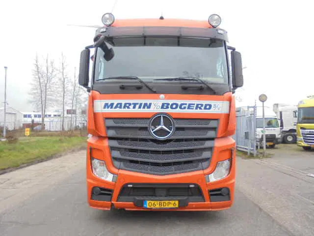 Mercedes-Benz Actros 1842 LS NL TRUCK - Tegljač: slika 2 Mercedes-Benz Actros 1842 LS NL TRUCK - Tegljač: slika 2