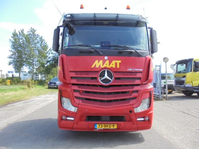 Mercedes-Benz Actros 1843 - Tegljač: slika 2 Mercedes-Benz Actros 1843 - Tegljač: slika 2