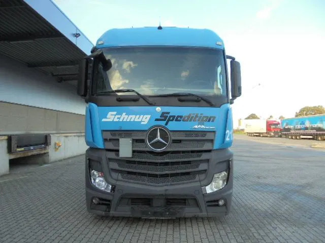 Mercedes-Benz Actros 1845 LS VOITH - Tegljač: slika 2 Mercedes-Benz Actros 1845 LS VOITH - Tegljač: slika 2