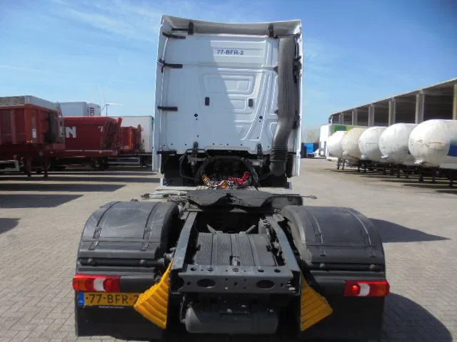 Mercedes-Benz Actros ACTROS 1842 - Tegljač: slika 4 Mercedes-Benz Actros ACTROS 1842 - Tegljač: slika 4