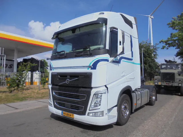 Volvo FH 420 NL TRUCK - Tegljač: slika 1 Volvo FH 420 NL TRUCK - Tegljač: slika 1