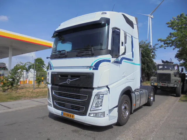 Volvo FH 420 NL TRUCK - Tegljač: slika 1 Volvo FH 420 NL TRUCK - Tegljač: slika 1