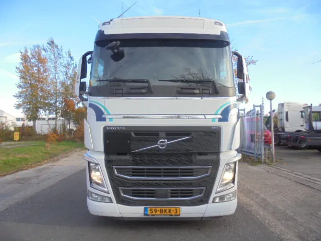 Volvo FH 460 6X2 NL TRUCK APK 02/26 - Tegljač: slika 2 Volvo FH 460 6X2 NL TRUCK APK 02/26 - Tegljač: slika 2