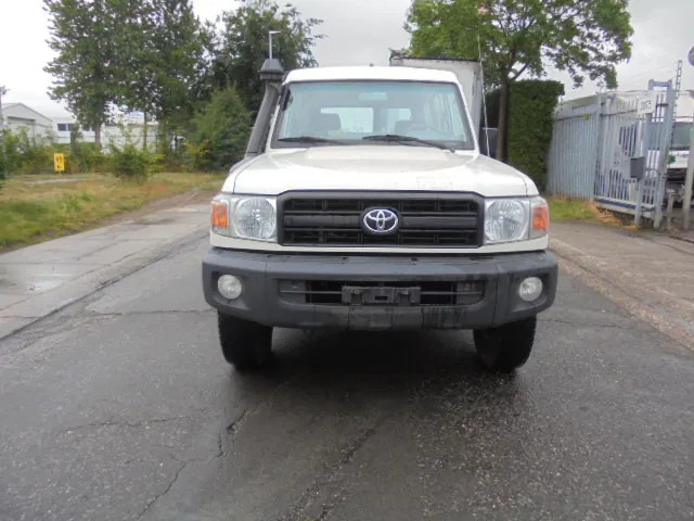 Toyota Land Cruiser HZJ78L 4X4 EXPORT OUTSIDE EU ONLY - Automobil: slika 2 Toyota Land Cruiser HZJ78L 4X4 EXPORT OUTSIDE EU ONLY - Automobil: slika 2