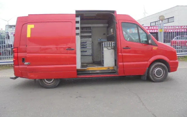 Volkswagen Crafter 35 BESTEL L2 H2 2.5 TDI 80 KW SERVICE CAR COMPLEET - Furgon: slika 3 Volkswagen Crafter 35 BESTEL L2 H2 2.5 TDI 80 KW SERVICE CAR COMPLEET - Furgon: slika 3