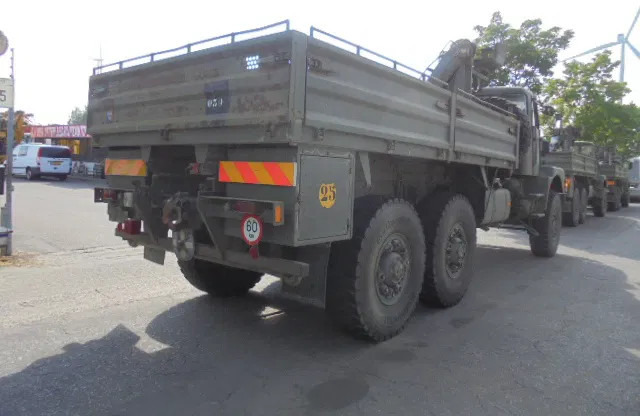 Volvo N 10 6X6 L + FASSI - Kamion sa tovarnim sandukom, Kamion sa dizalicom: slika 5 Volvo N 10 6X6 L + FASSI - Kamion sa tovarnim sandukom, Kamion sa dizalicom: slika 5