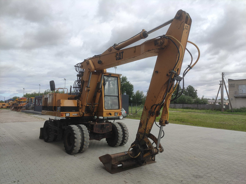 Caterpillar 214 B wheel excavator - Bager točkaš: slika 3 Caterpillar 214 B wheel excavator - Bager točkaš: slika 3