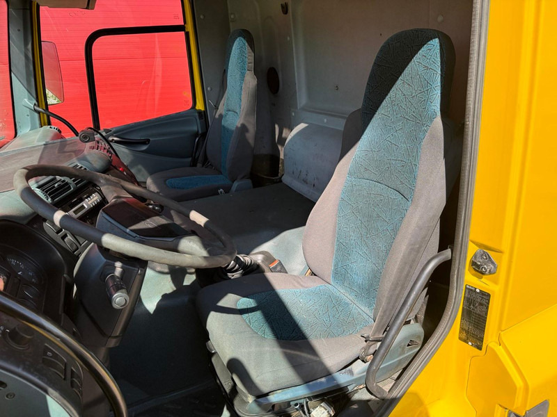 Istovarivač, Kamion sa dizalicom DAF CF 65: slika 9